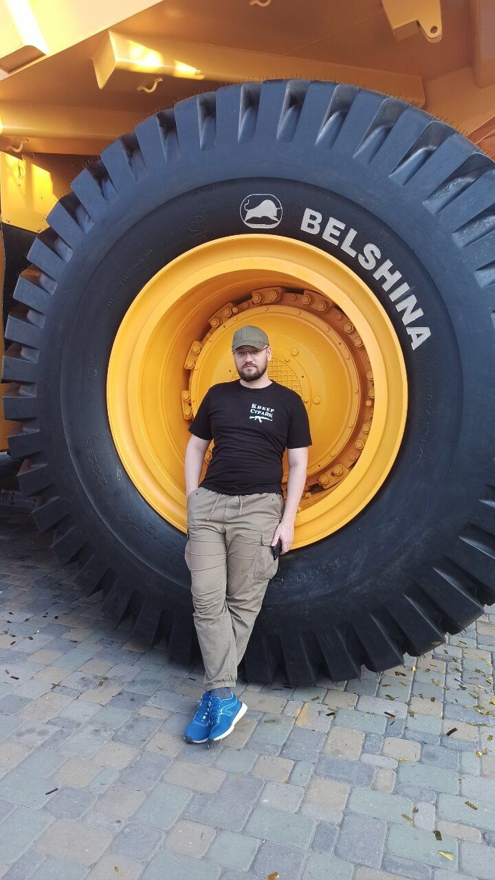  28412282  Alex, 41 ,    