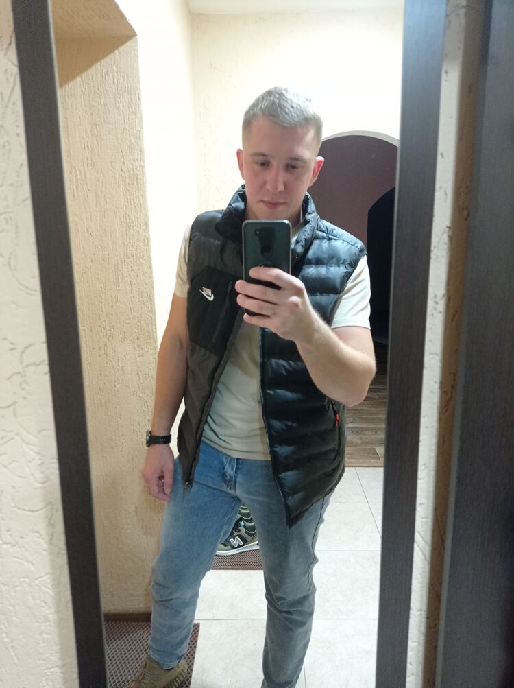  46981532  Ruslan, 31 ,    