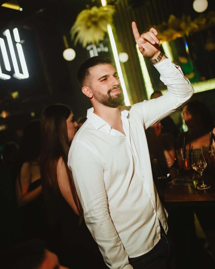  51668492  , 32 ,    