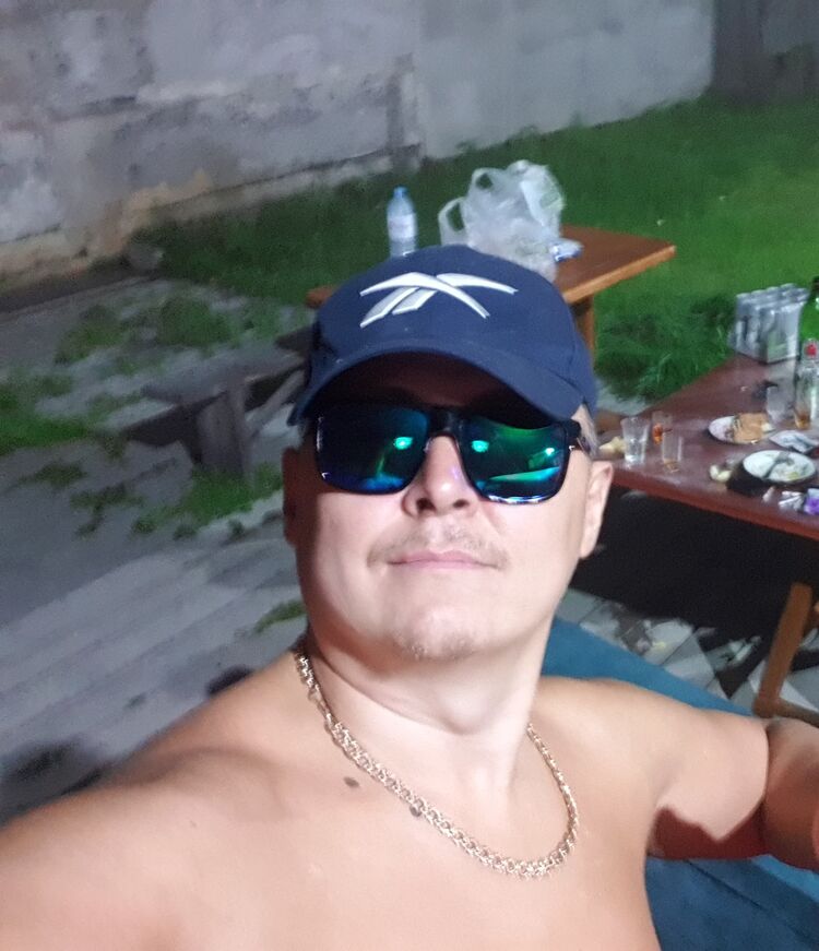  47064562  , 42 ,    