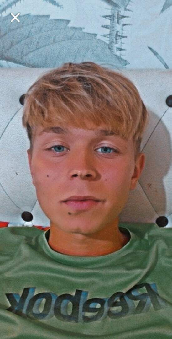  29893252  Ionel, 22 ,    