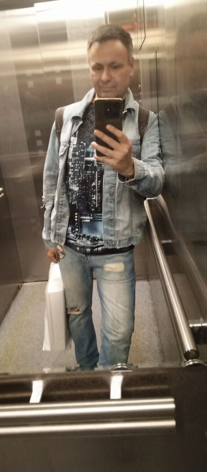  43359212  , 51 ,    