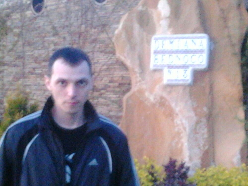  20566362  , 37 ,    