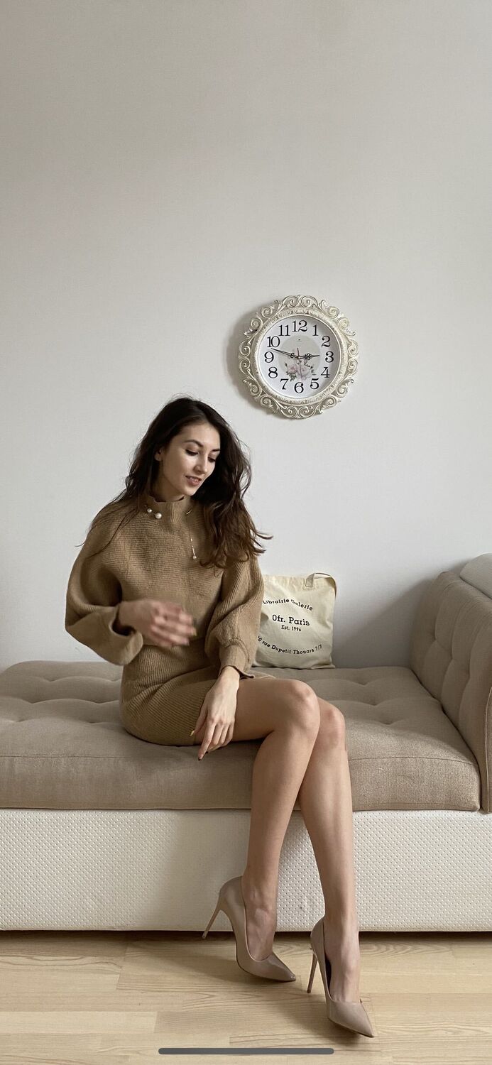  ,   Elena, 29 ,   ,   