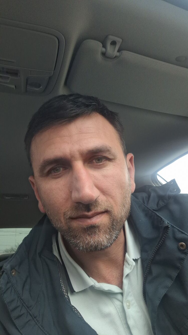  49889252  , 42 ,    