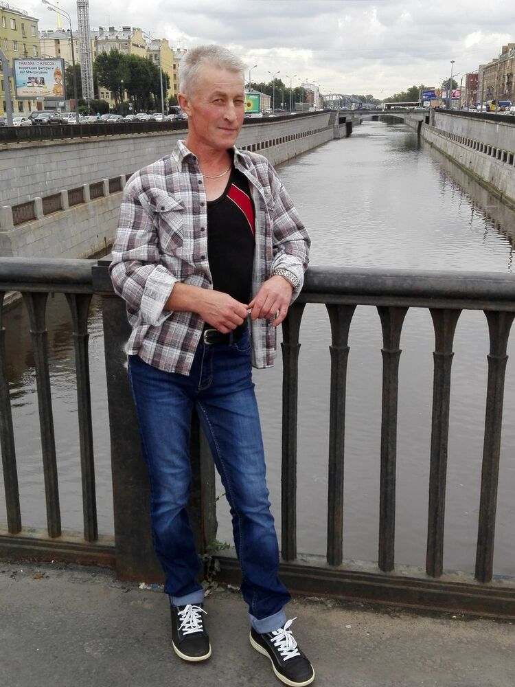  8182992  , 52 ,    -