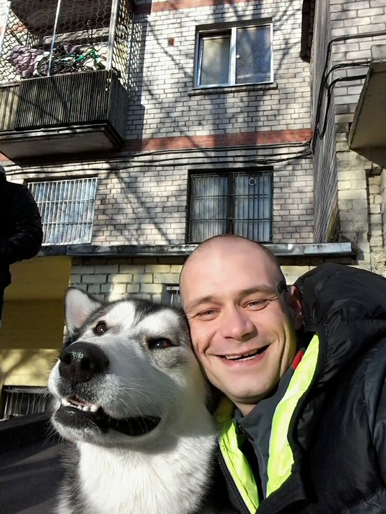  8116902  Vadim, 42 ,    