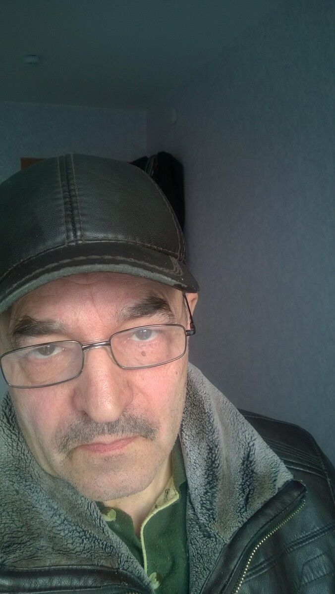  10303442  Alex, 60 ,    