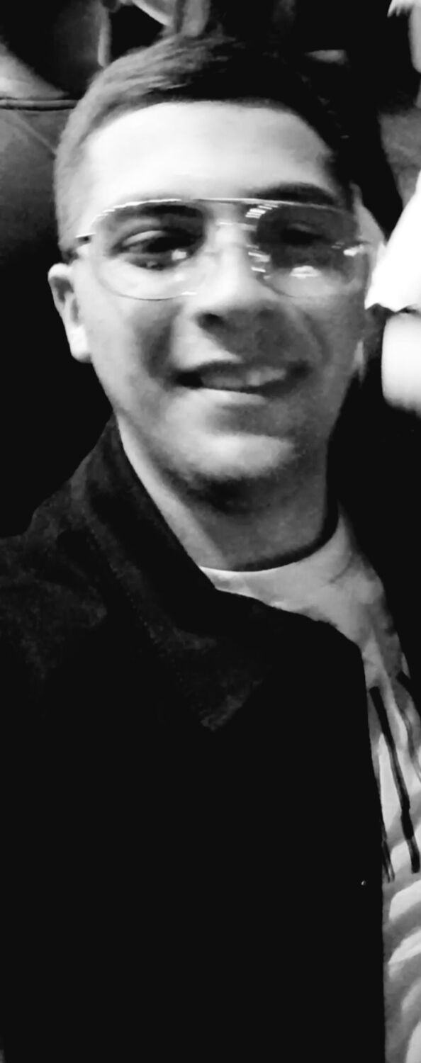  49146922  EGANYAN, 22 ,    