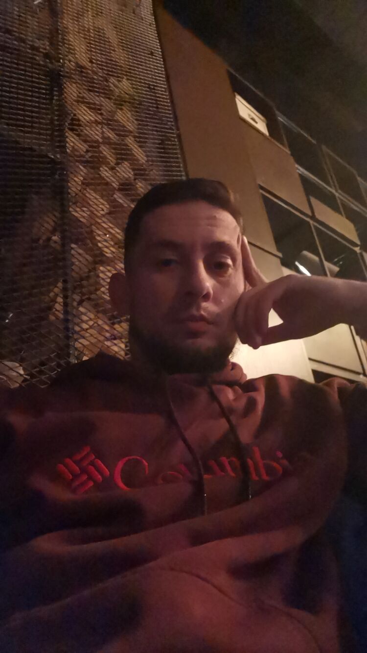  ,   Alex, 36 ,   ,   