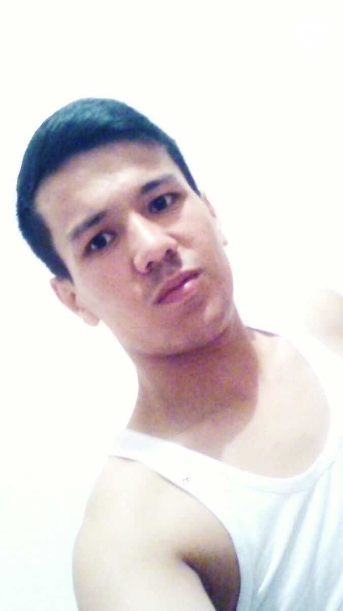 15594342  Joni, 32 ,    