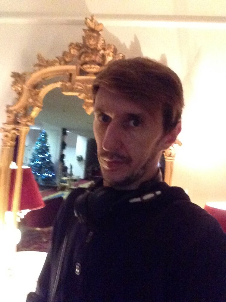  ,   Sergio, 42 ,   ,   , c 