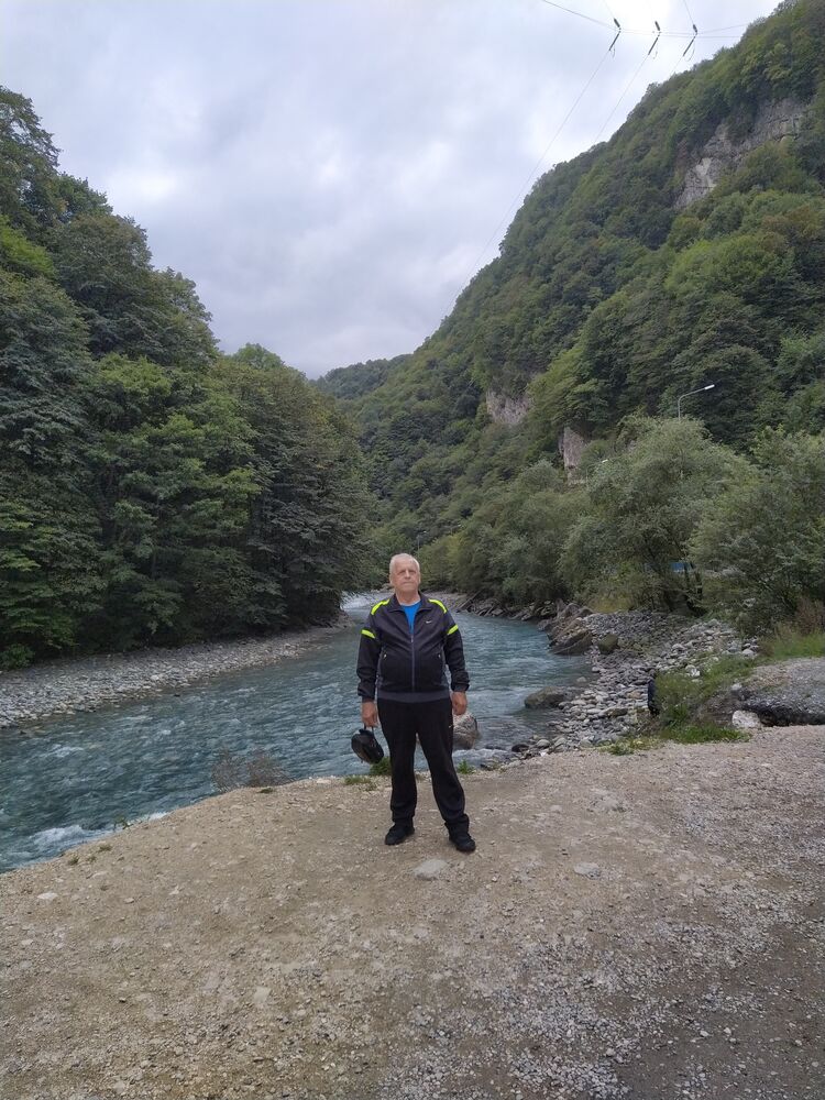  ,   Iwan, 76 ,     , c 