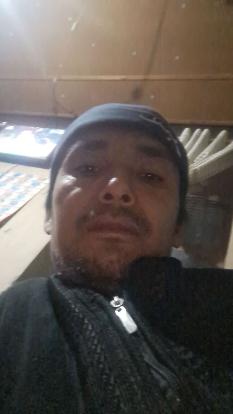  49833272  Furqatjon, 35 ,    