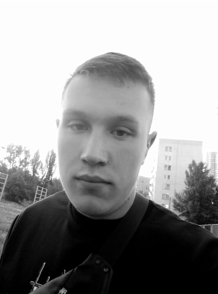  20481952  Vadim, 23 ,    