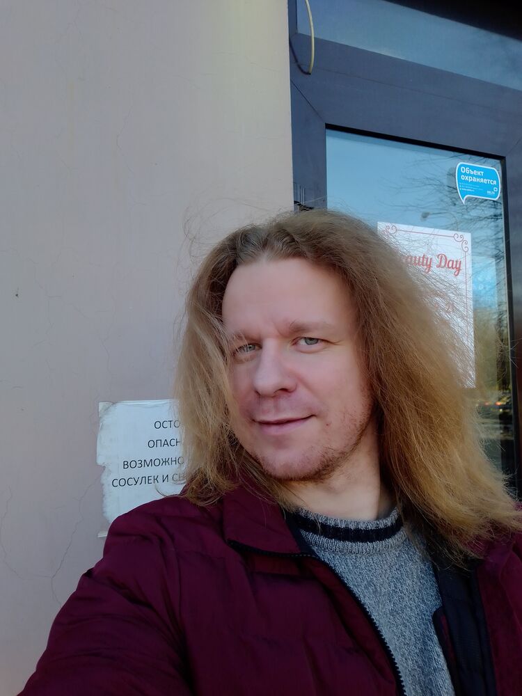  26168682  Andrei, 36 ,    