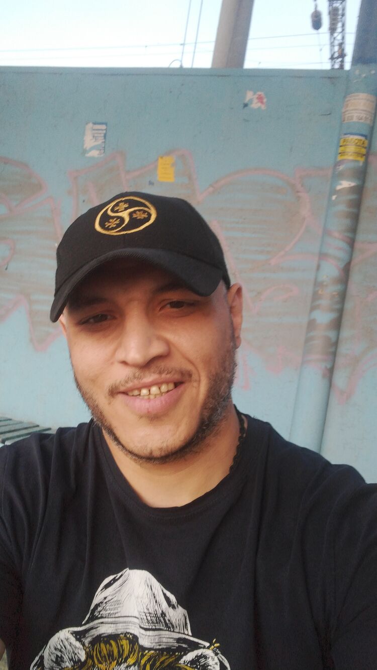  35536712  , 42 ,    --