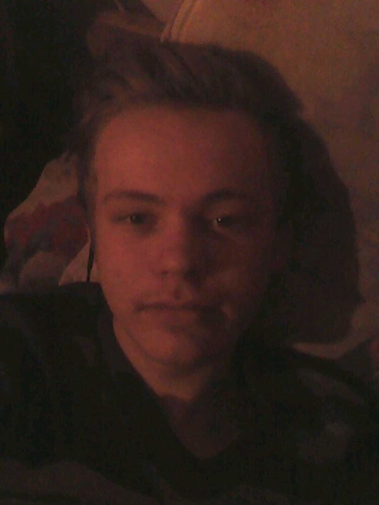  15879392  Dimas, 25 ,    