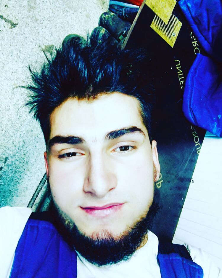 49645422  Shakir, 26 ,    