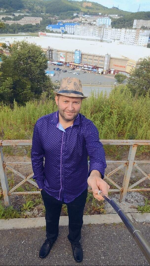  32747642  Viktor, 37 ,    Dalian