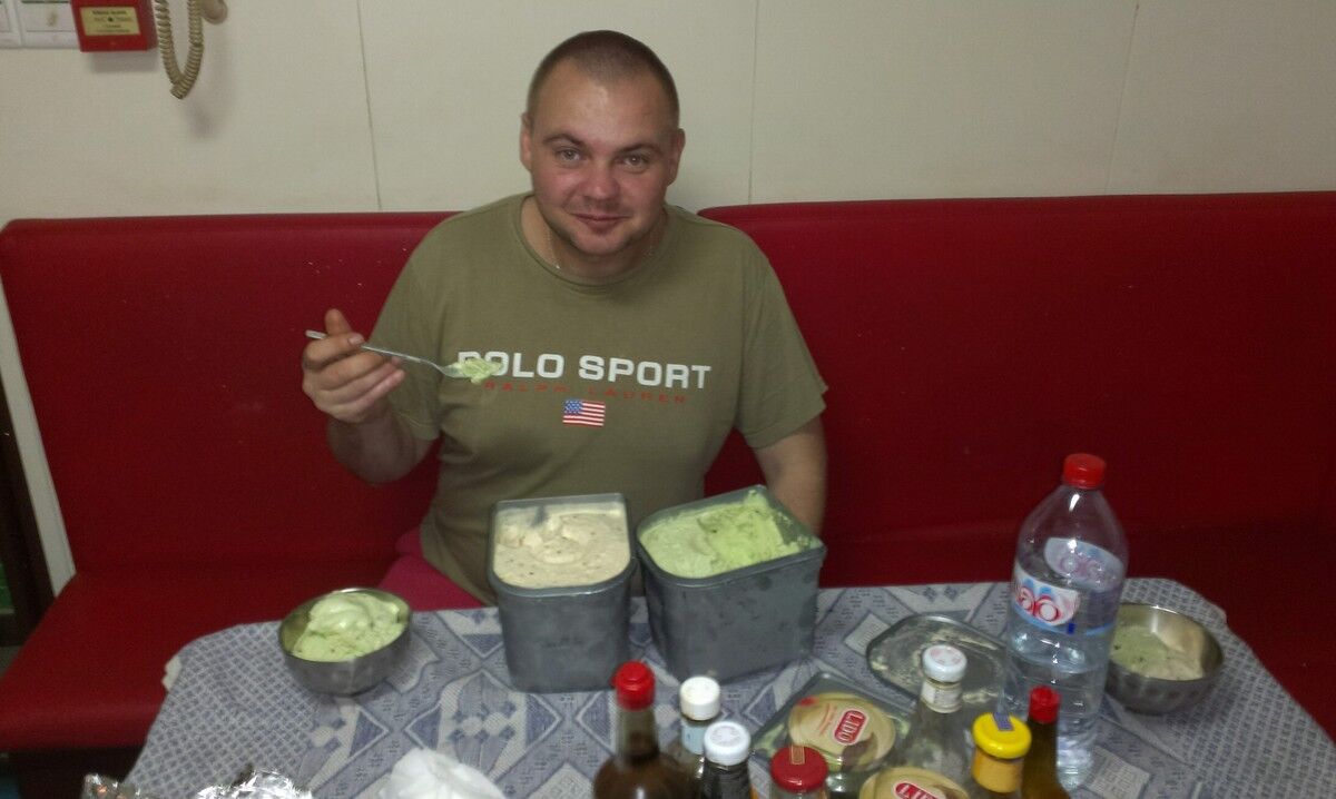   ,   Oleg, 32 ,   