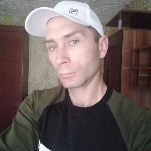  46033822  , 44 ,    