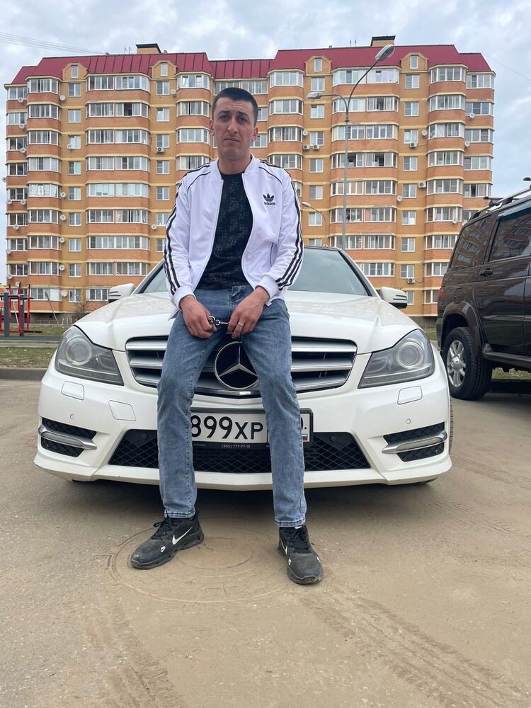  42863662  , 28 ,     