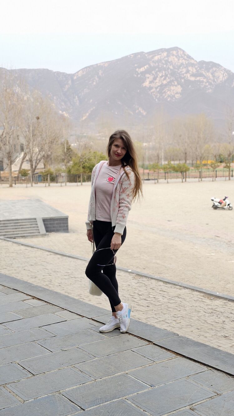  52411162  Olga, 35 ,    -