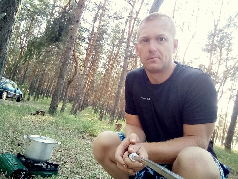  ,   Rostik, 42 ,   ,   , c 