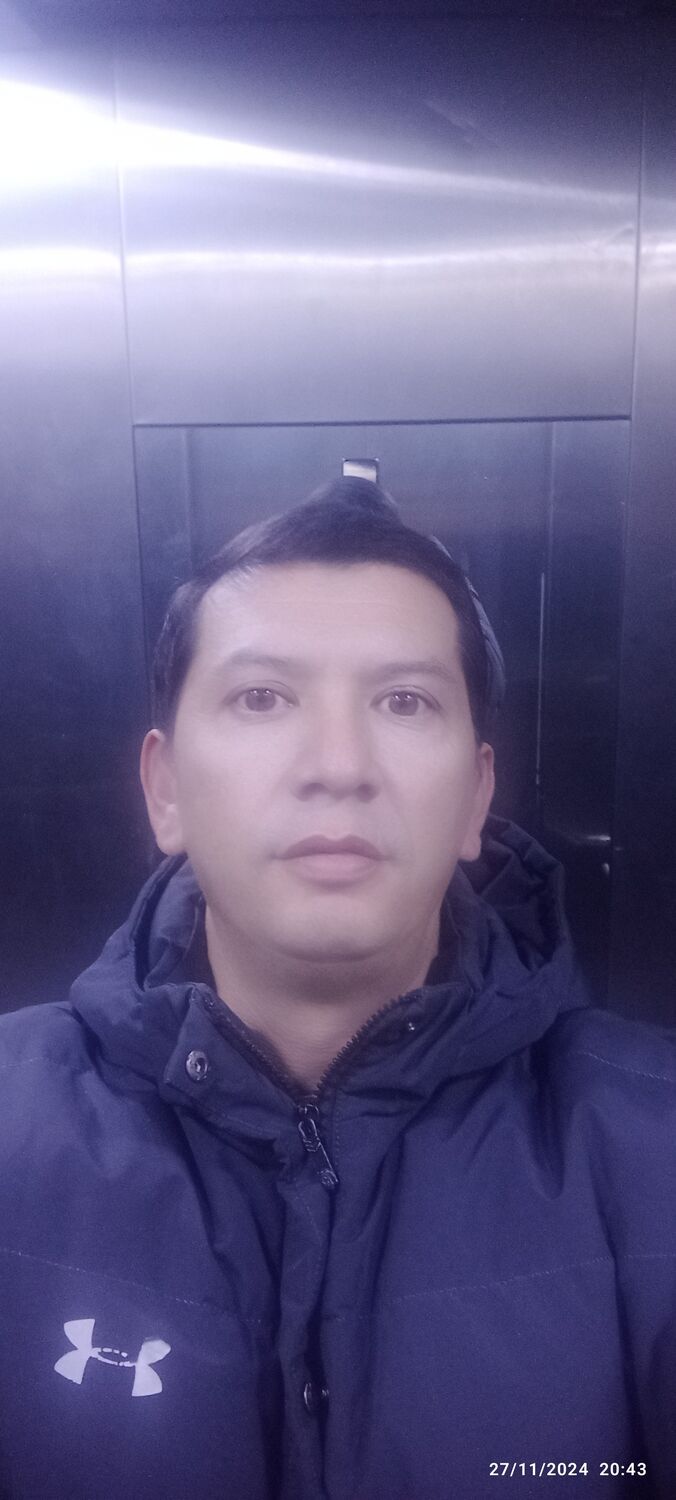  48649732  Umidjon, 37 ,    