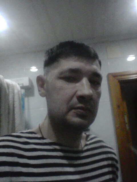  ,   Oleg, 55 ,   