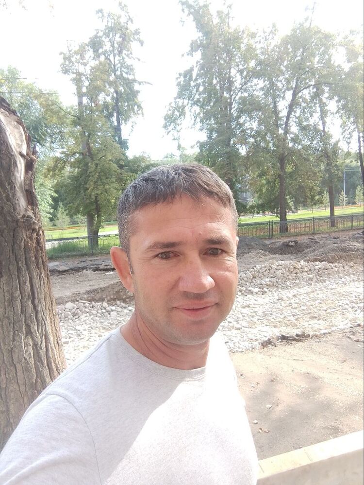  ,   Amir, 39 ,   ,   