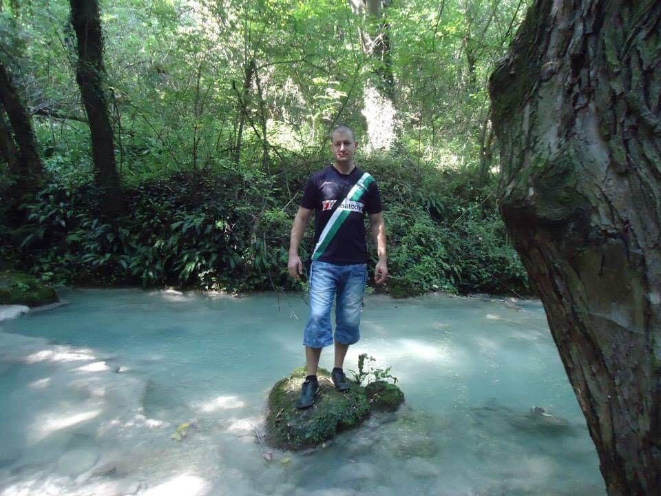 ,   Valentin, 44 ,   ,   , c 
