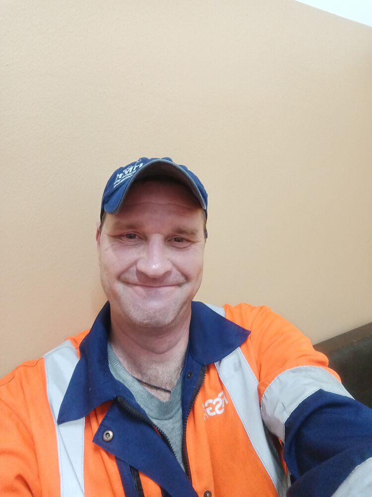  52785922  , 39 ,    