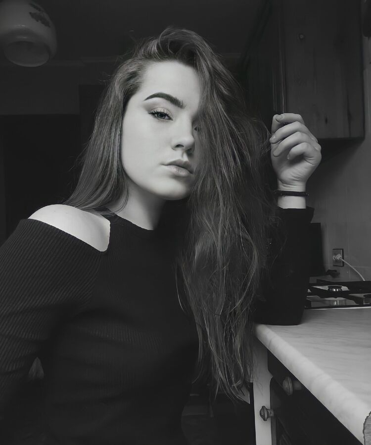  35788042  , 24 ,    -