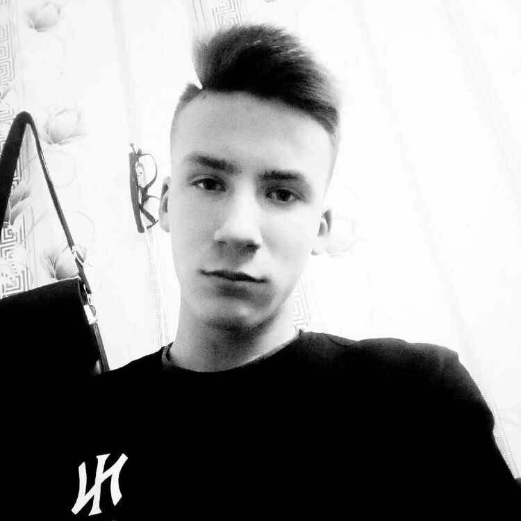  33047802  , 22 ,     