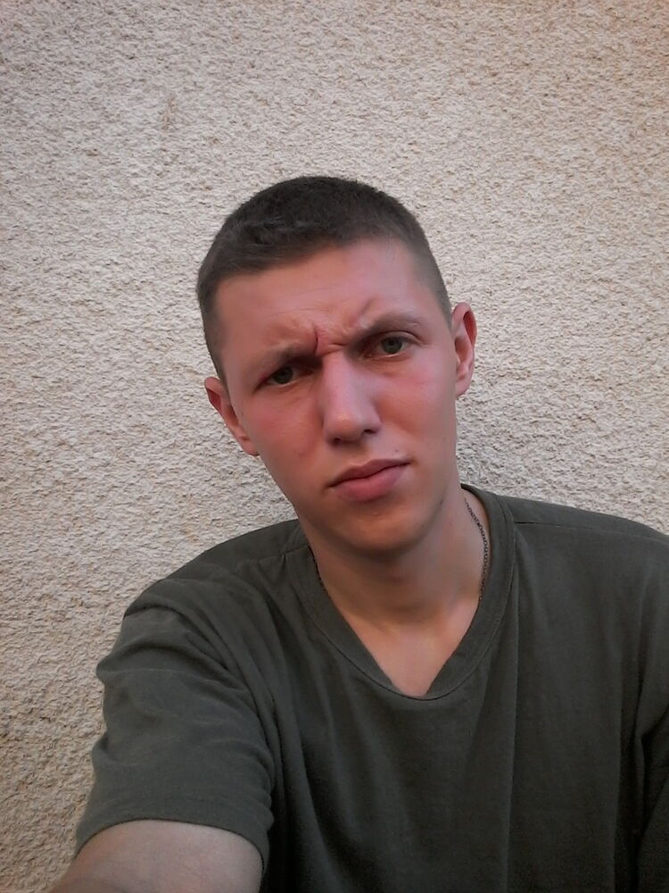  10112302  Aleksandr, 29 ,    