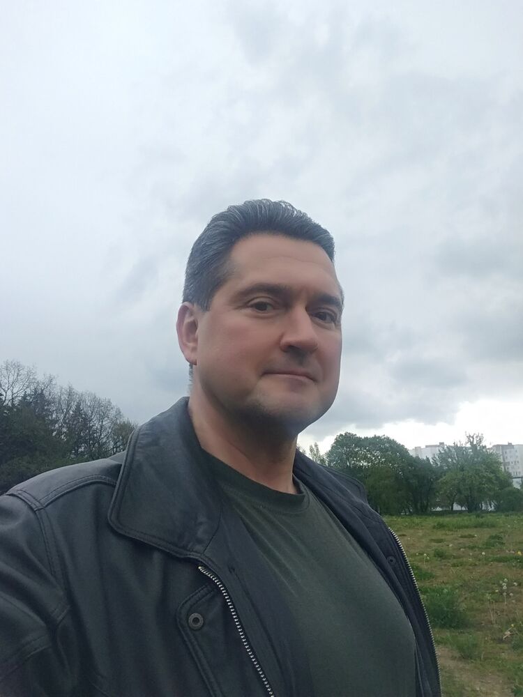 ,   Serge, 48 ,   ,   , c 