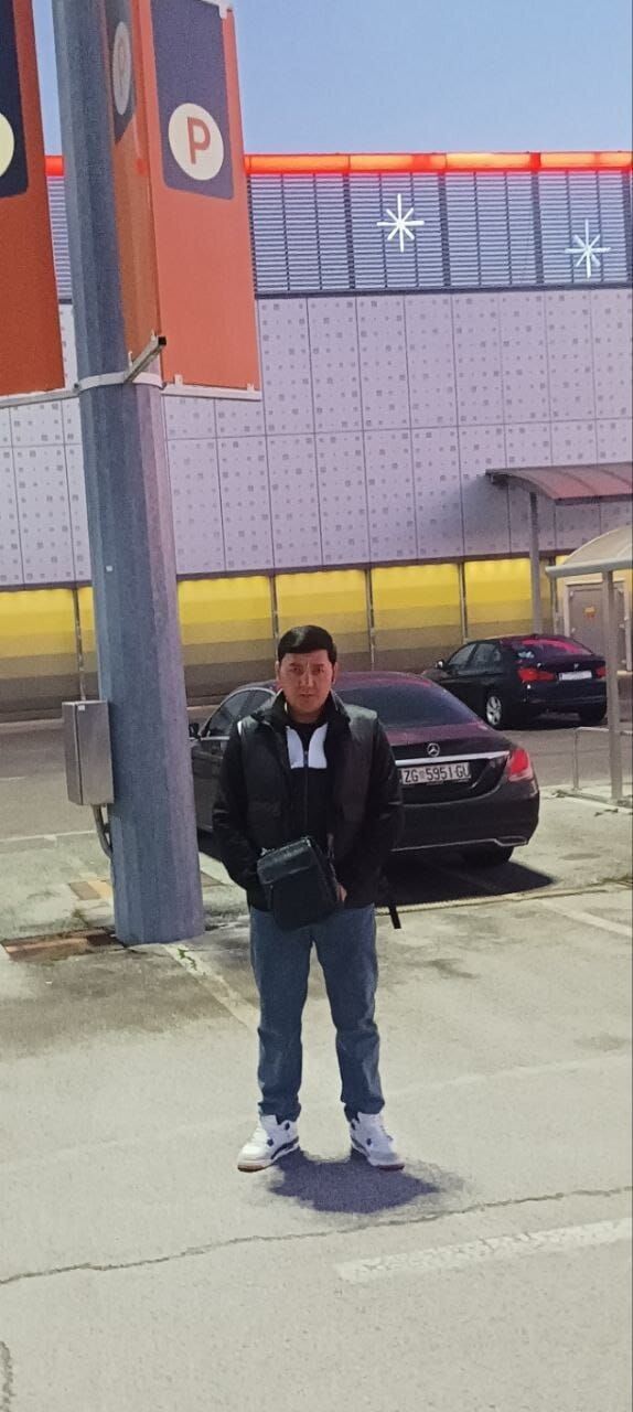  50615582  , 34 ,    