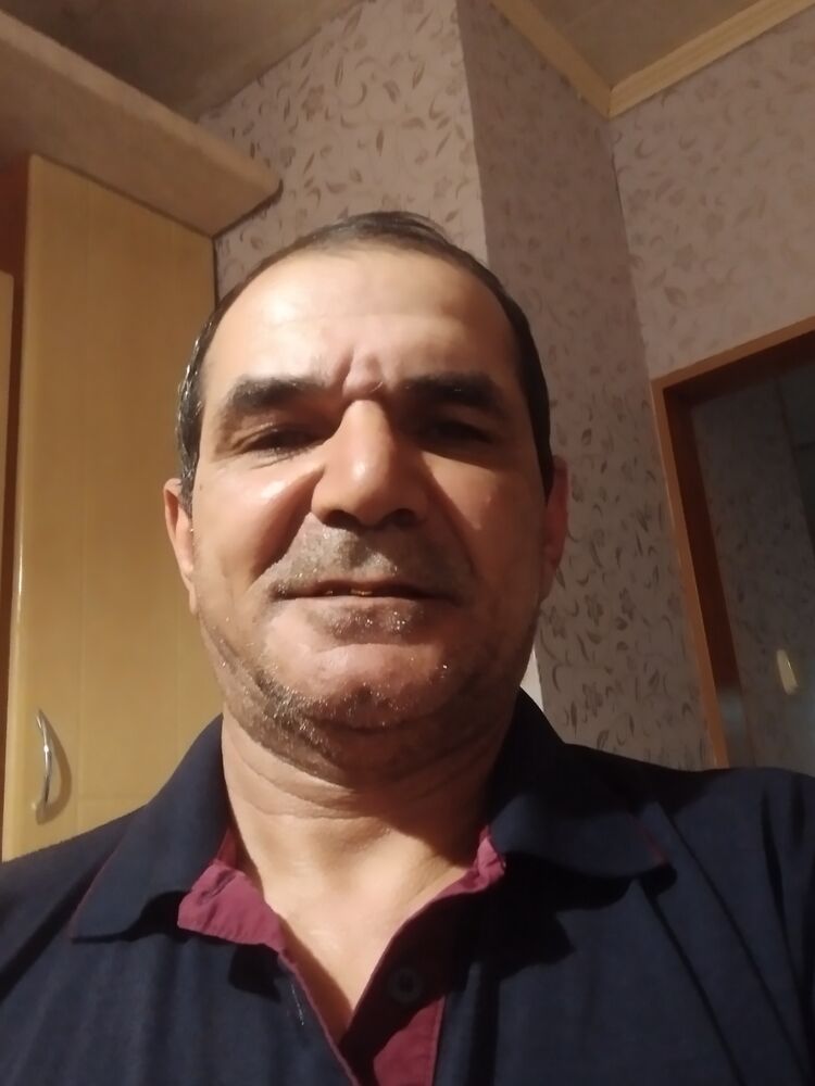  42123122  Ilgar, 56 ,    