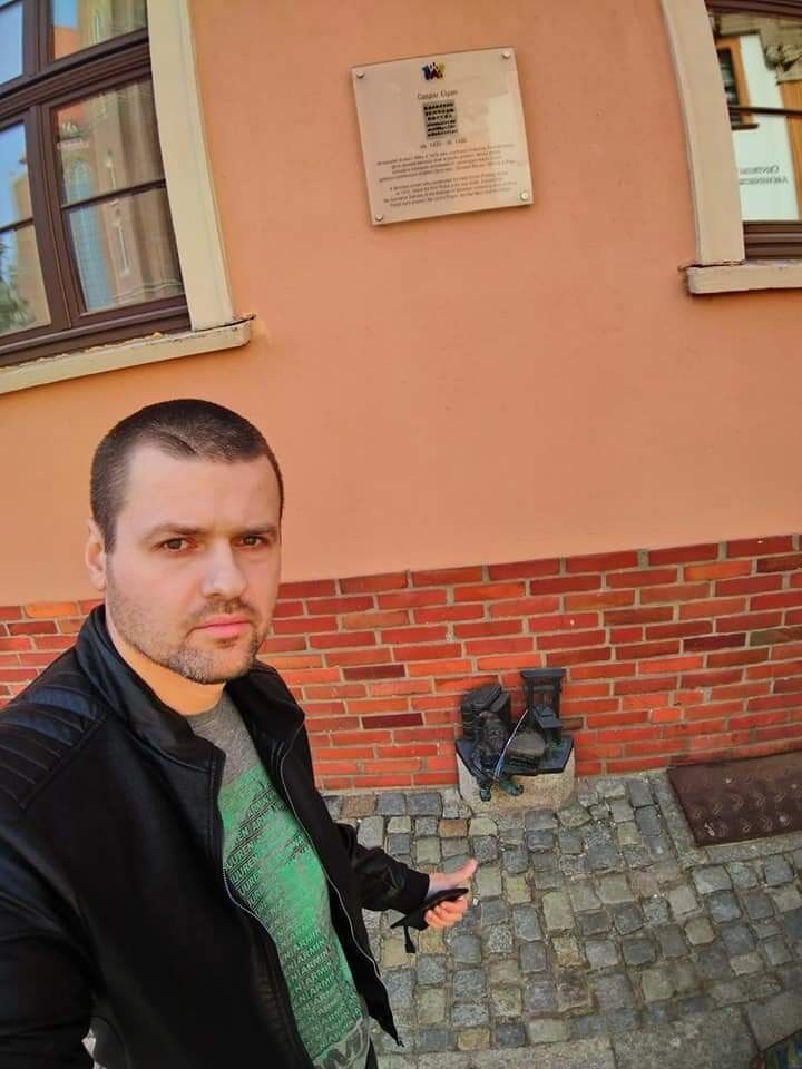  ,   Ruslan, 39 ,   ,   , c 