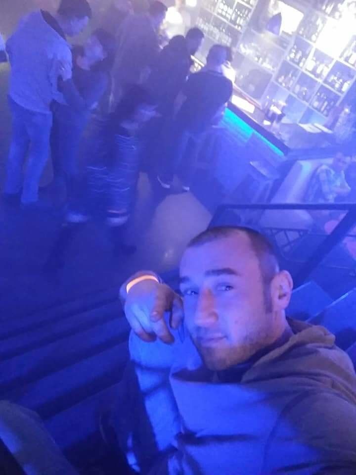  19557852  , 30 ,    