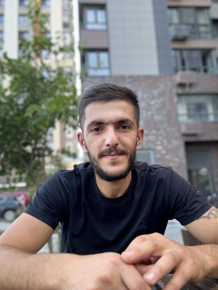  53231782  A_R_M, 26 ,    