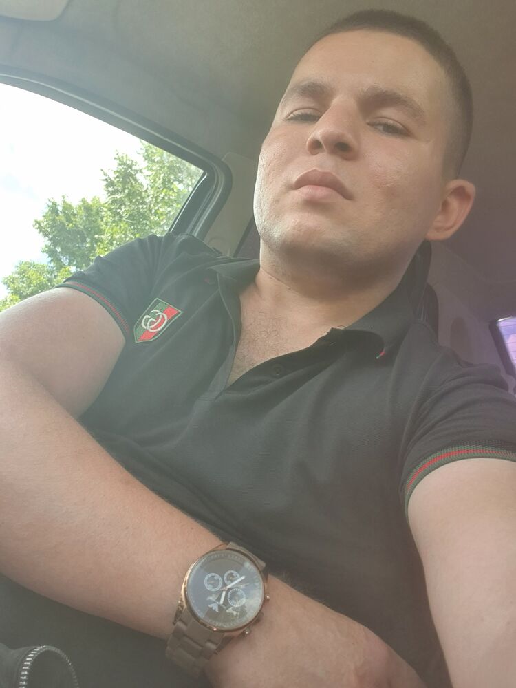  40589362  , 24 ,    