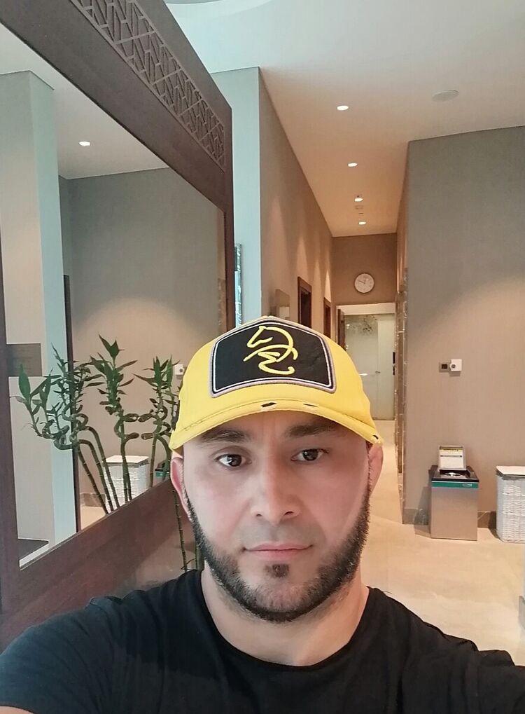  ,   Zaza, 43 ,   ,   , c 