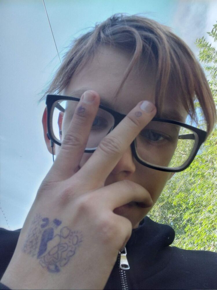 ���� 24792772 ����� ˸��, 22 ����, ���� ���������� � �������������