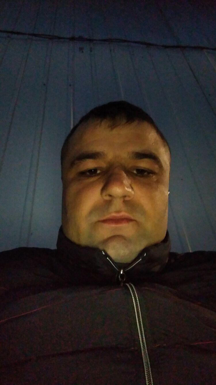  ,   Viktor, 35 ,   ,   , c , 