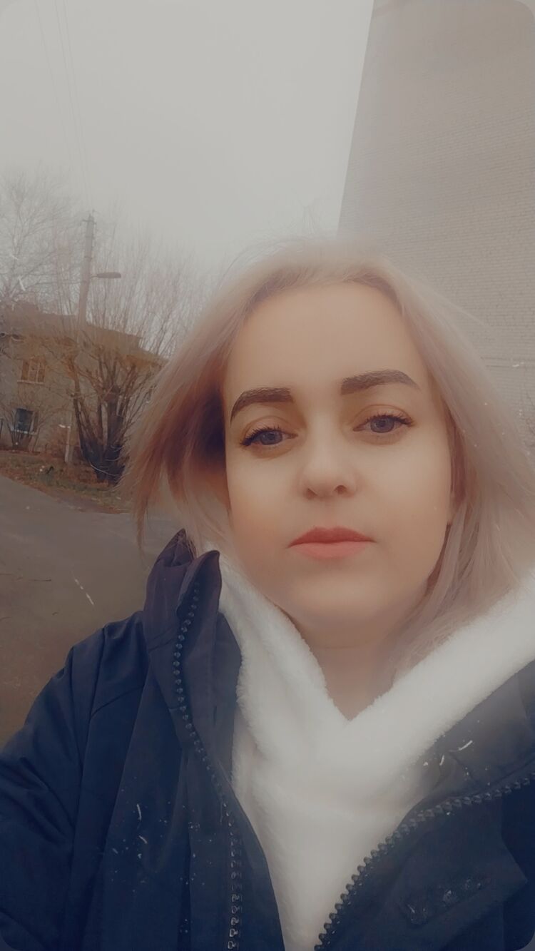 ,   Valentina, 38 ,   