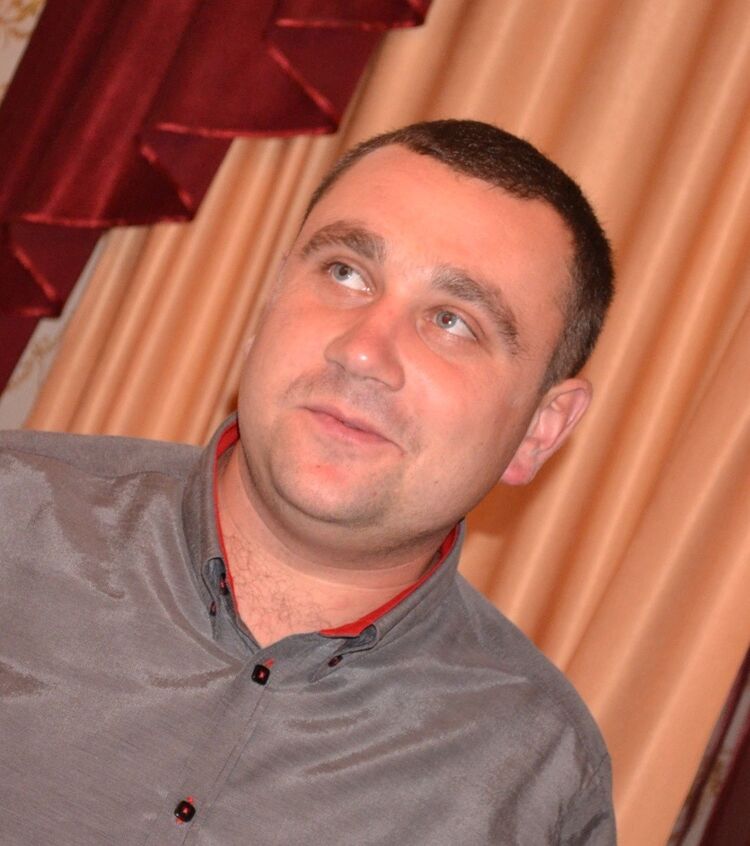  ,   Mikhailo, 42 ,  