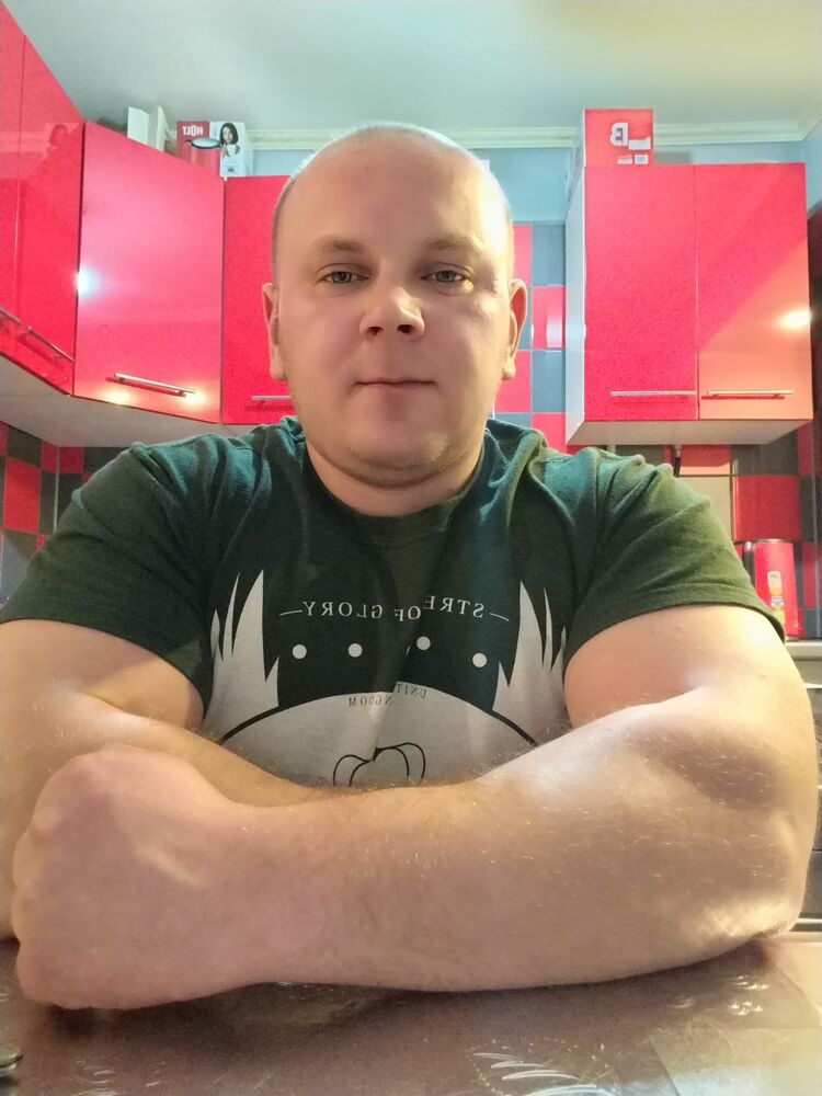  49744602  , 33 ,    